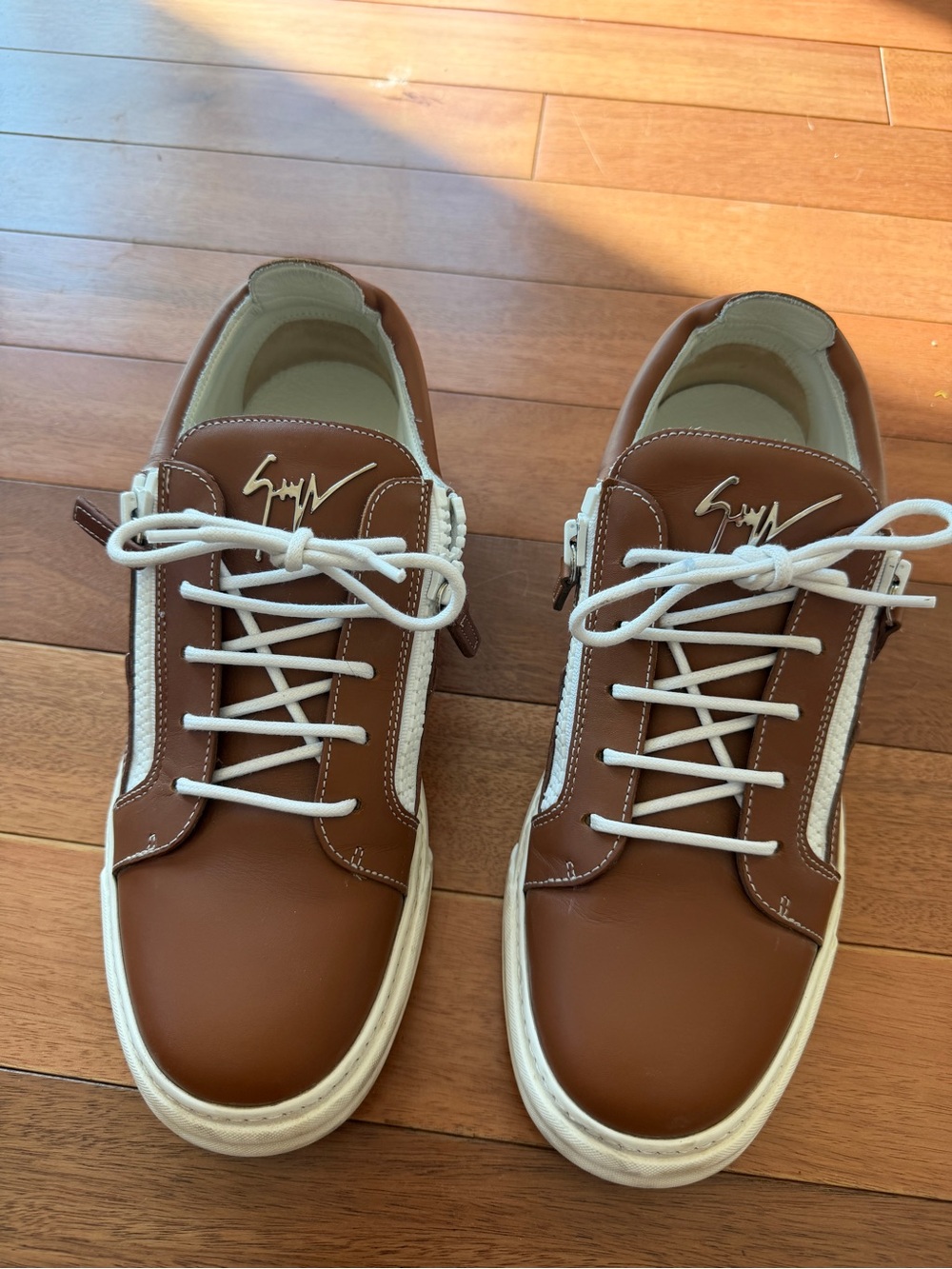 Giuseppe Zanotti Men's Tan Leather Low-Top Sneakers with White Accents
